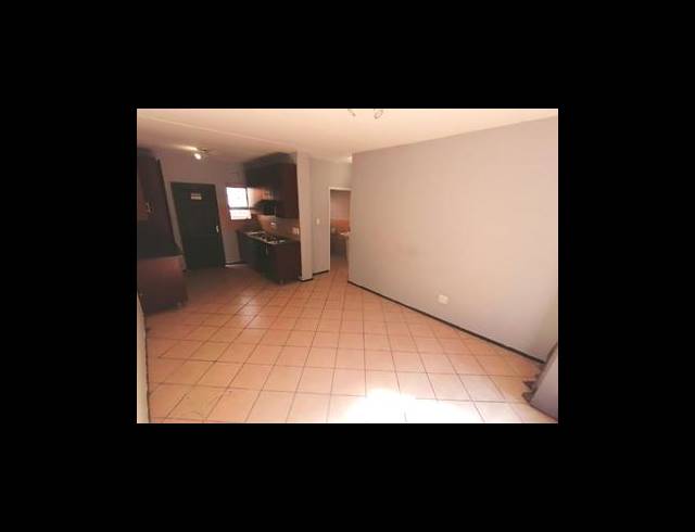 2 BEDROOM TOWNHOUSE FOR SALE IN ALBERTSDAL